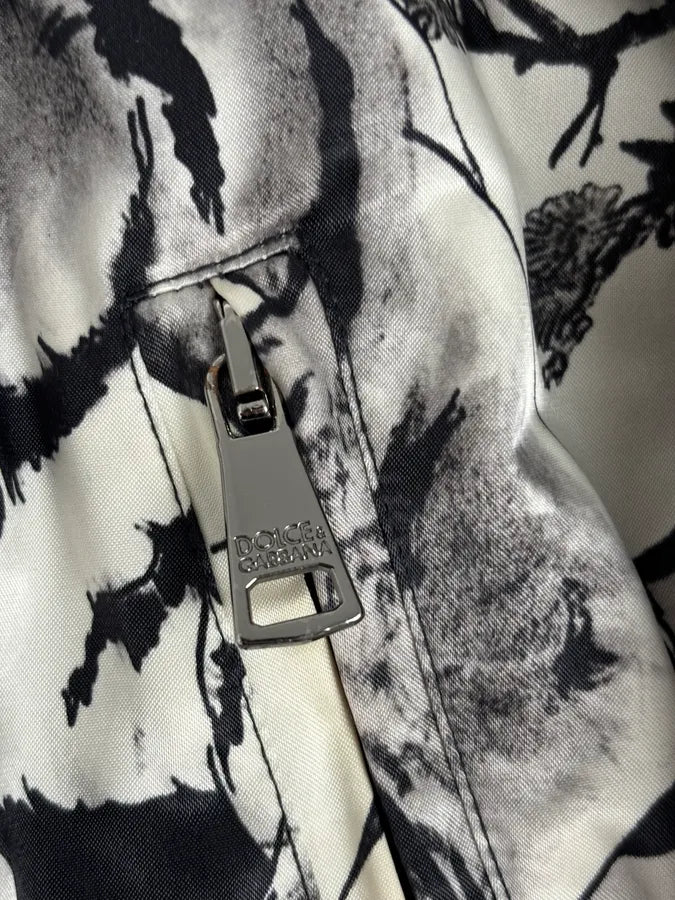 SS2009 Dolce & Gabbana Asian Tiger Black & White Zip-Up Jacket bwujSXb 10