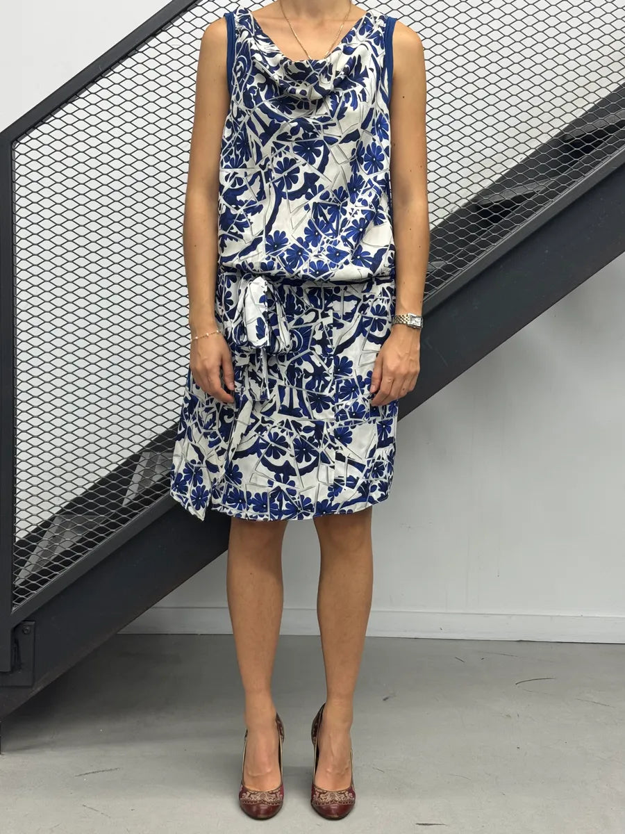 SS2010 Gucci Navy & White Floral Skirt & Top Set by Frida Giannini xUGRQgn 0