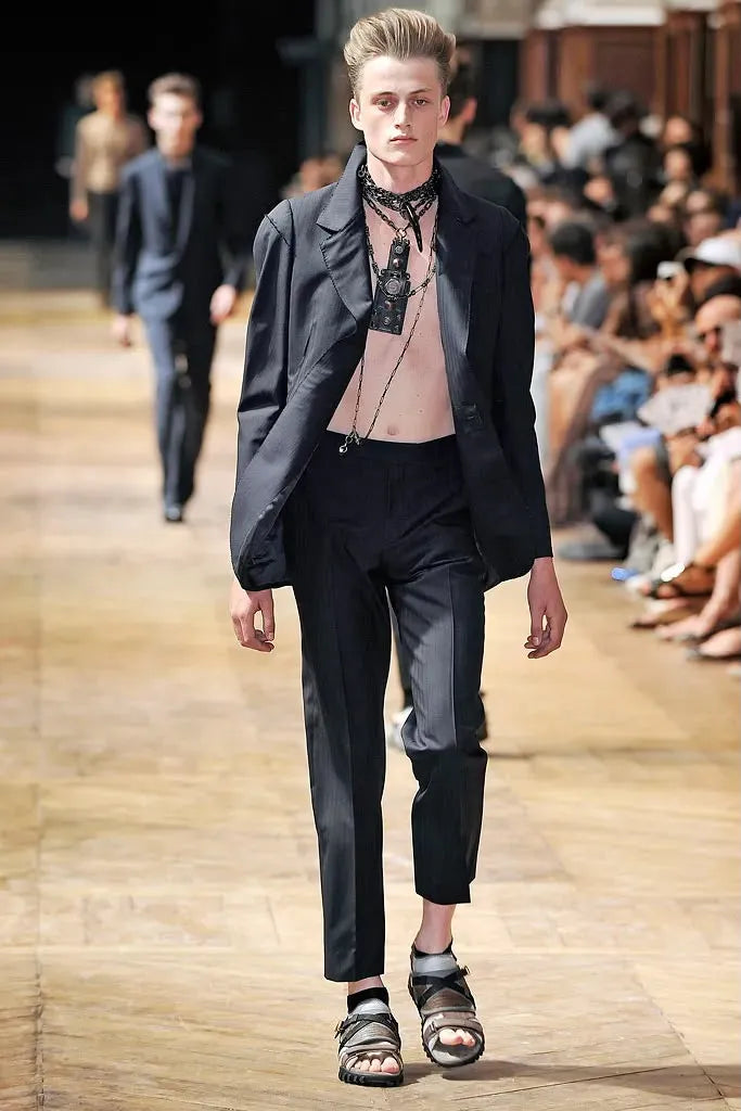 SS2011 Lanvin Horn Avnat-Garde Necklace  DHlZwOi 1