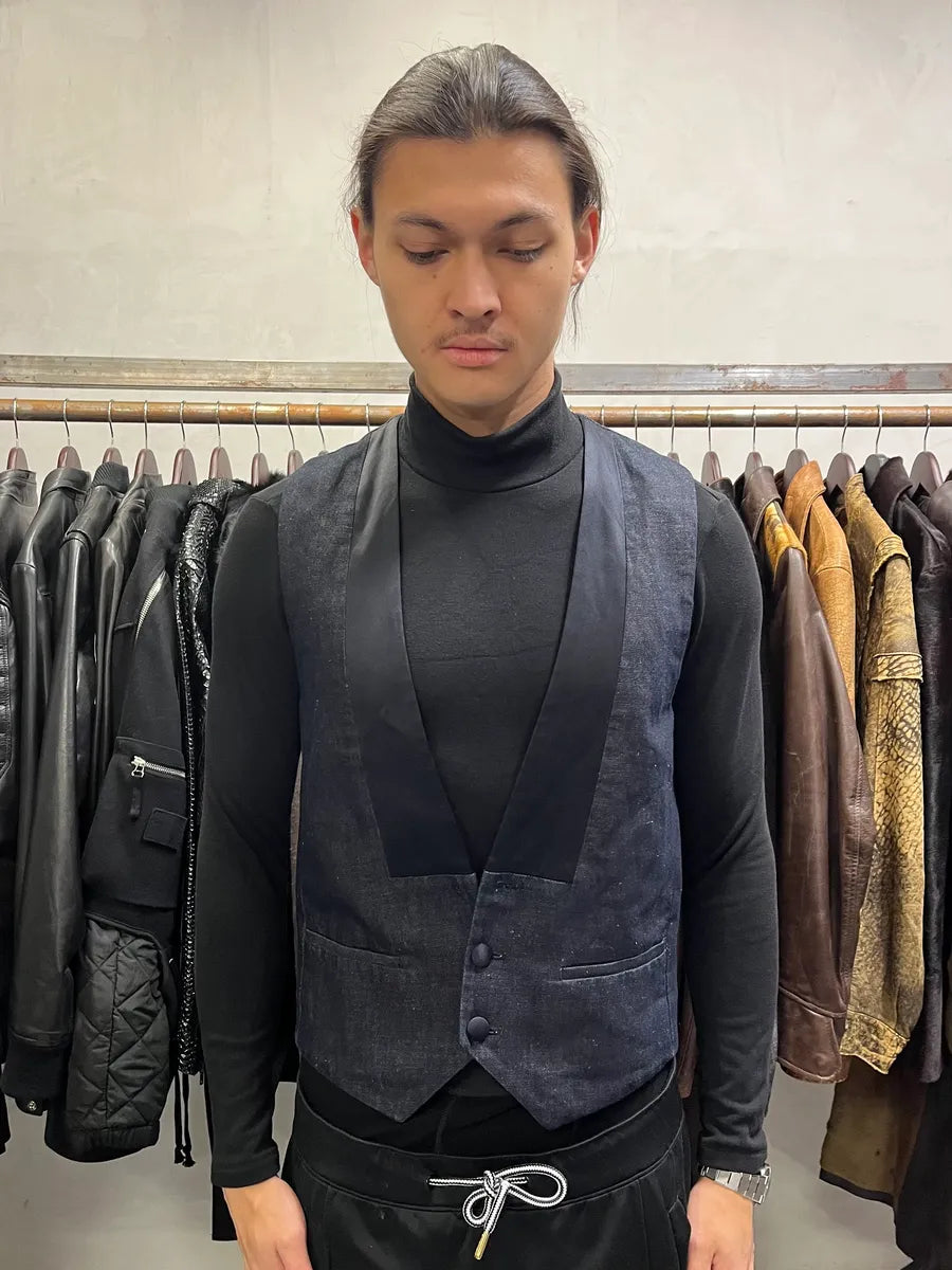 SS2011 Maison Margiela Grey Minimalist Pure Vest YkdPfFF 1