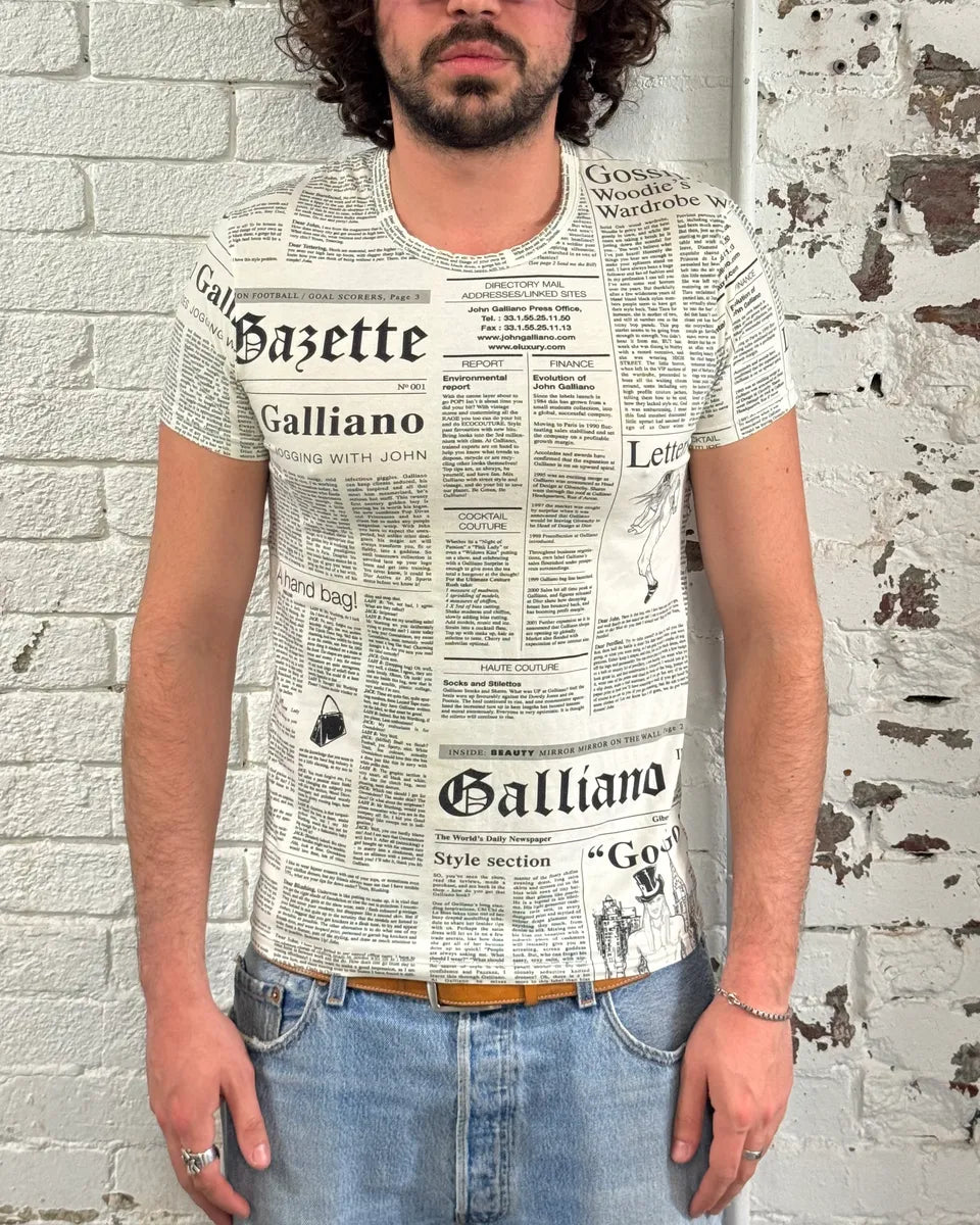 SS2012 John Galliano White Newspaper Print T-Shirt QFsYEbp 1