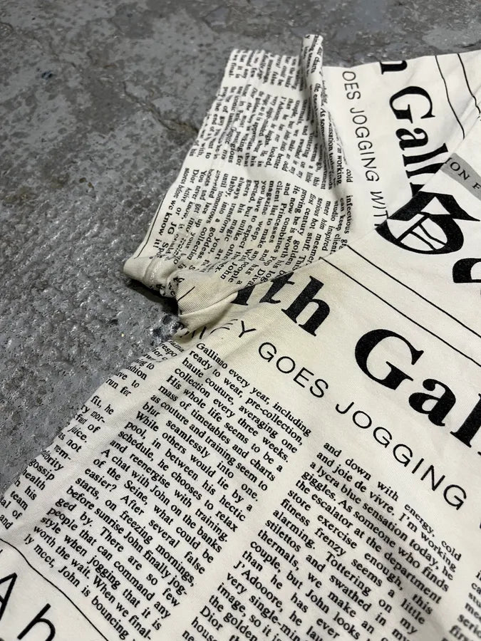 SS2012 John Galliano White Newspaper Print T-Shirt QFsYEbp 5