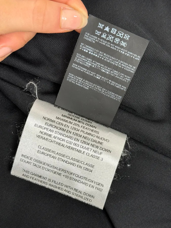 SS2013 Saint Laurent Black Sleeveless Puffer Leather Jacket by Hedi Slimane EzGgIgg 12