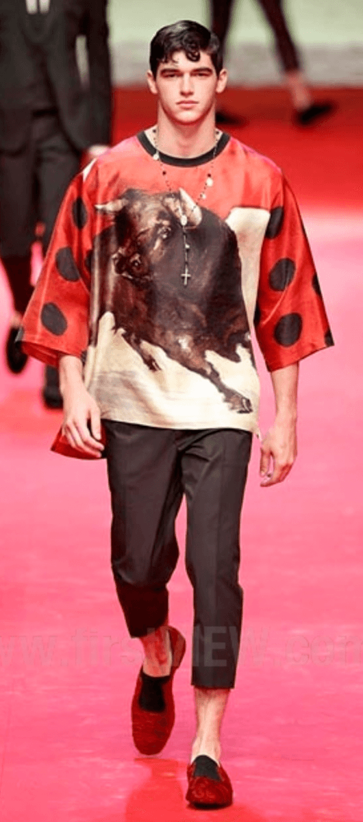 SS2015 Dolce & Gabbana Bull Red Corrida Hoodie yrRqIdB 1