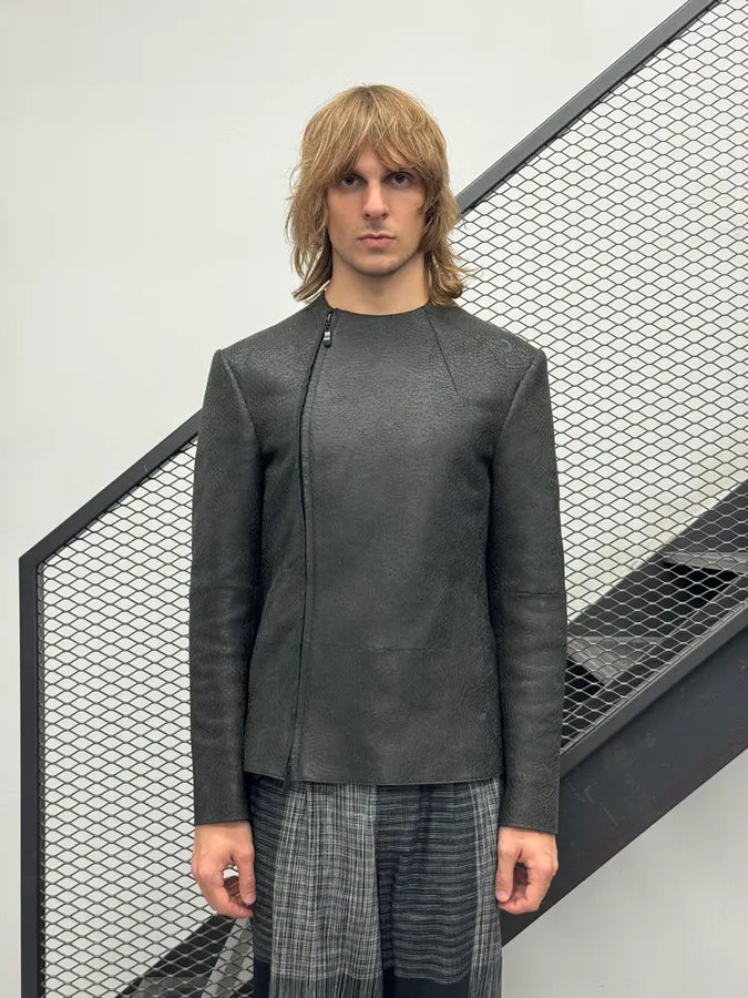 SS2015 Emporio Armani Asymmetrical Grained Samurai Leather Jacket RfkUzyW 1