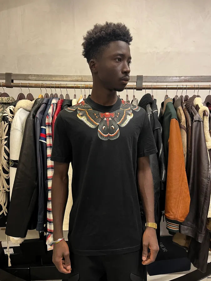 SS2015 Givenchy Butterfly Neck Black T-Shirt by Riccardo Tisci MAtkWbE 1