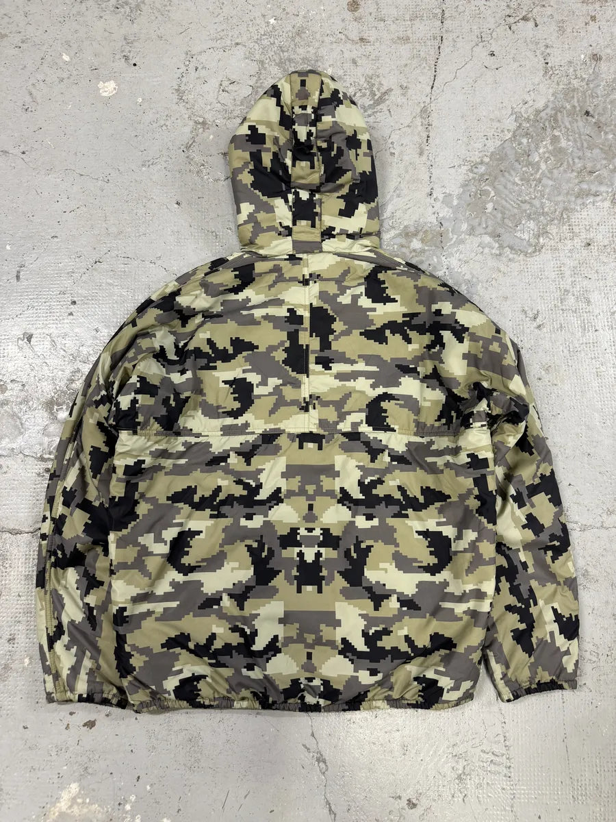 SS2015 Givenchy Camo Green Pixelized Jacket by Riccardo Tisci baBTbhm 1