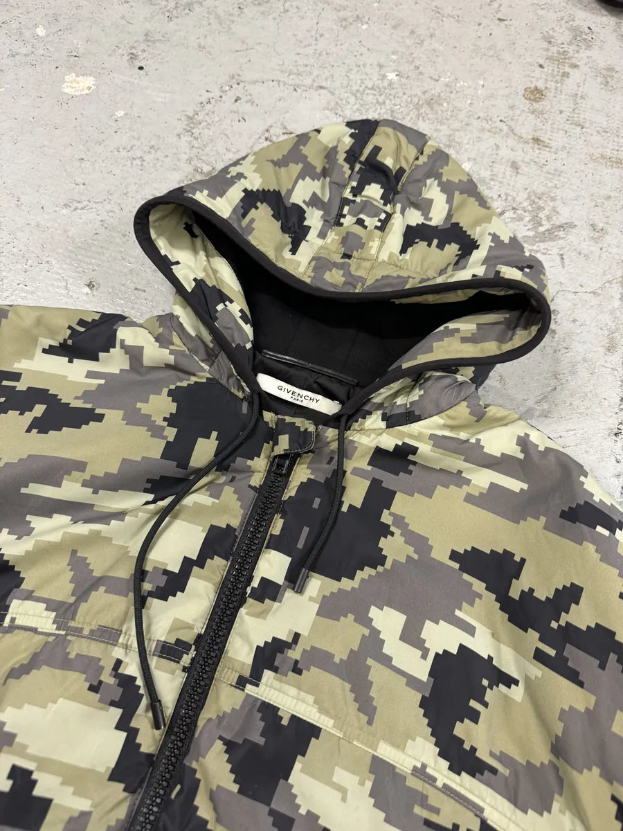 SS2015 Givenchy Camo Green Pixelized Jacket by Riccardo Tisci baBTbhm 7