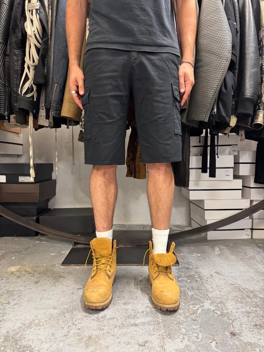 SS2016 Givenchy Black Cargo Shorts by Riccardo Tisci pgUnIok 1