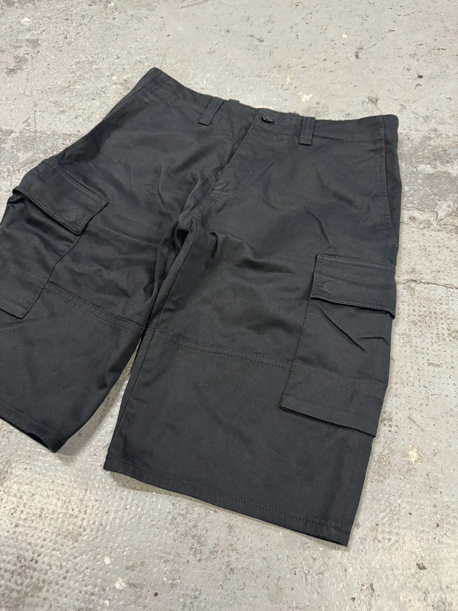 SS2016 Givenchy Black Cargo Shorts by Riccardo Tisci pgUnIok 10