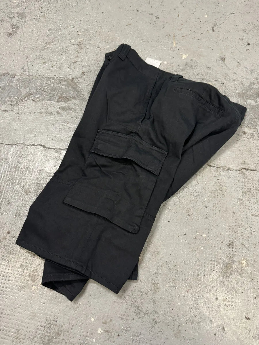 SS2016 Givenchy Black Cargo Shorts by Riccardo Tisci pgUnIok 5