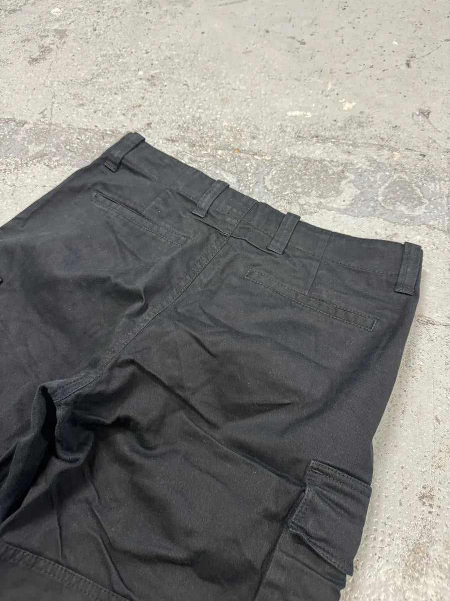 SS2016 Givenchy Black Cargo Shorts by Riccardo Tisci pgUnIok 7