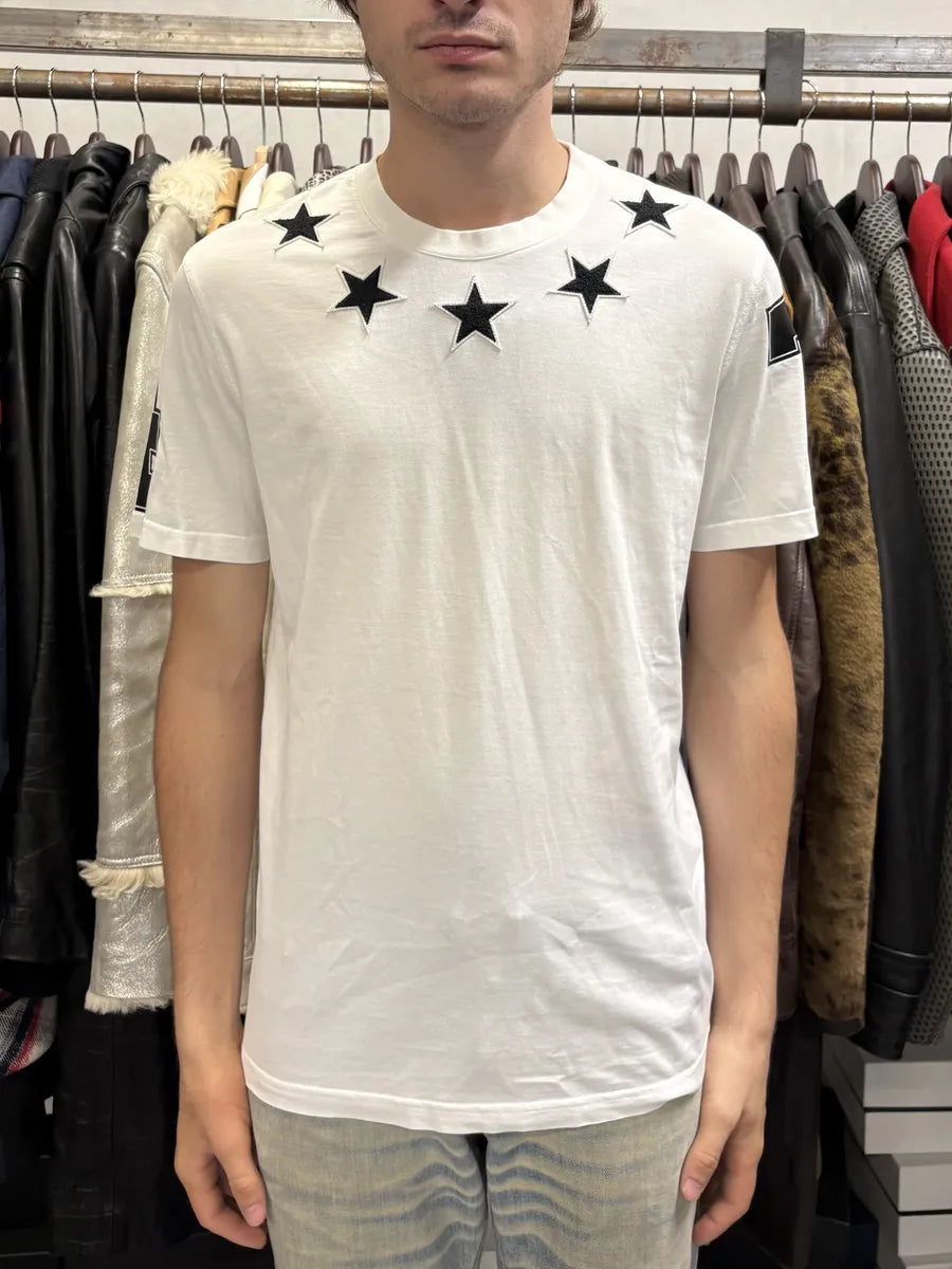 SS2016 Givenchy White Black Stars T-Shirt by Riccardo Tisci TVnStZd 1