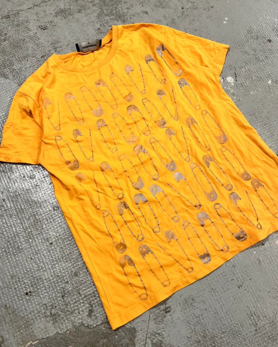 SS2017 Dsquared2 Orange Safety Pin Print T-Shirt SbQIVOO 3