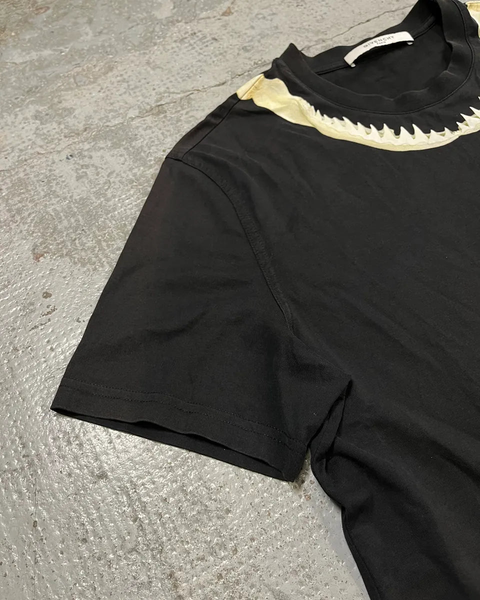 SS2017 Givenchy Black Shark Teeth T-Shirt by Riccardo Tisci XrPOxFj 5