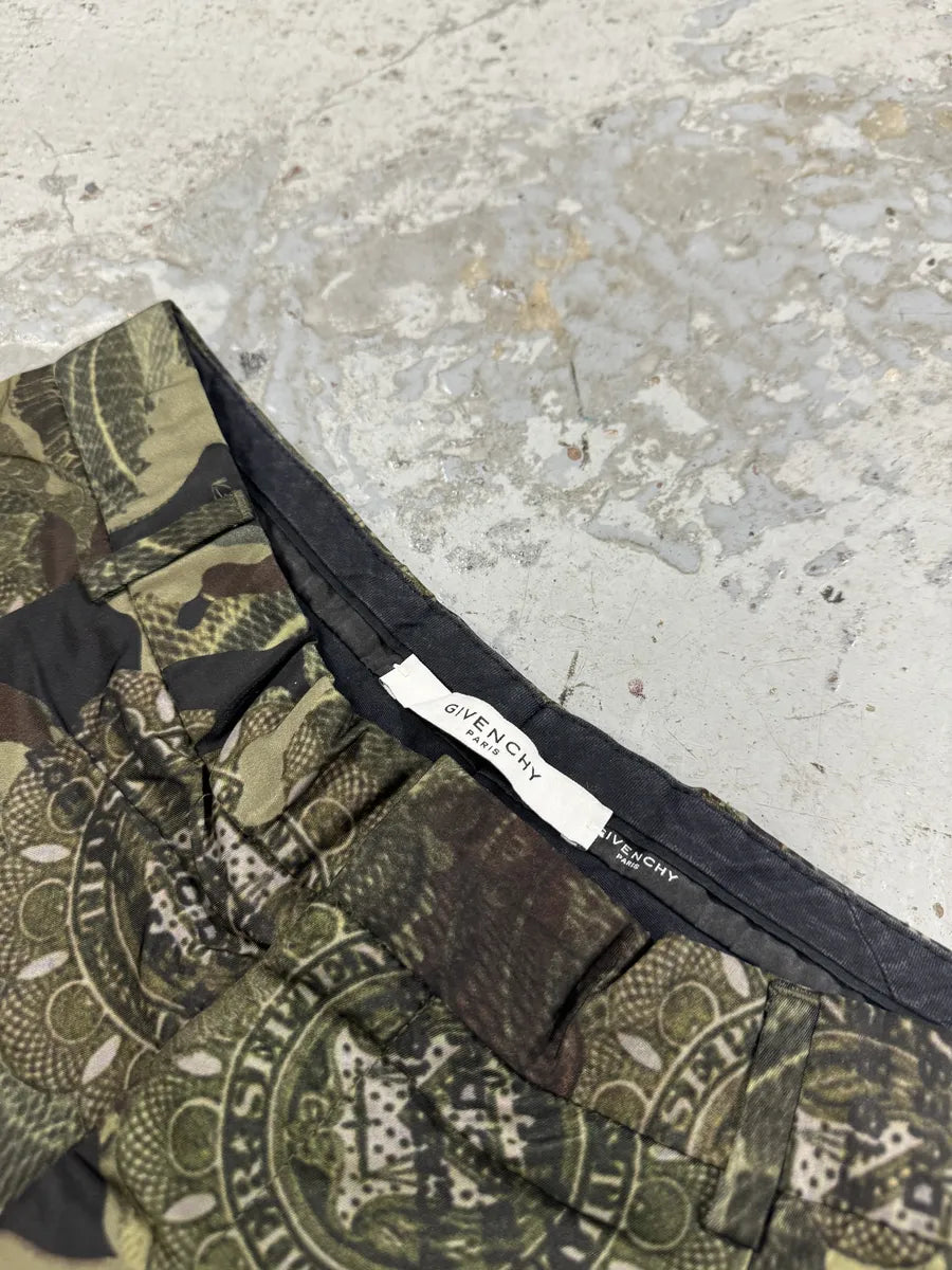 SS2017 Givenchy Camo Shorts by Riccardo Tisci SazXwDj 9