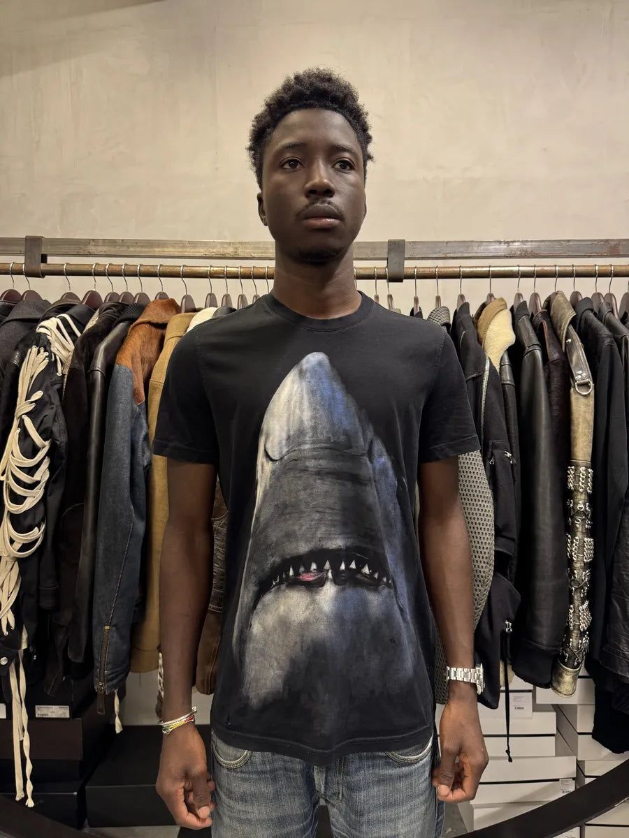 SS2017 Givenchy Shark Black T-Shirt by Riccardo Tisci llxLngC 1