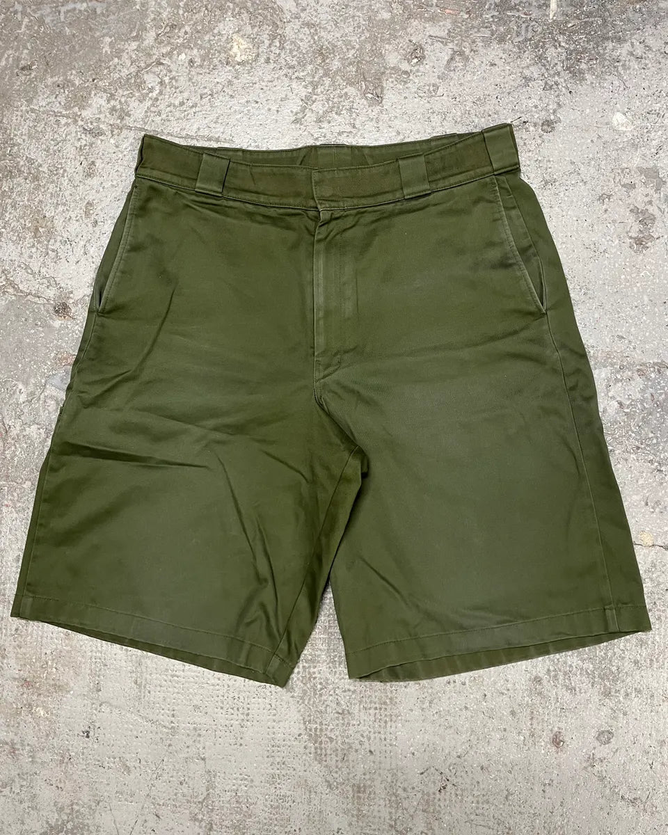 SS2019 Prada Olive Relaxed Ample Shorts (M/L) NpQEuWS 1