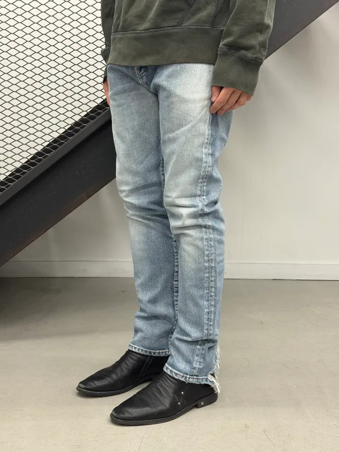 SS2019 Saint Laurent Blue Washed Distressed Denim Jeans FWvVOMu 2