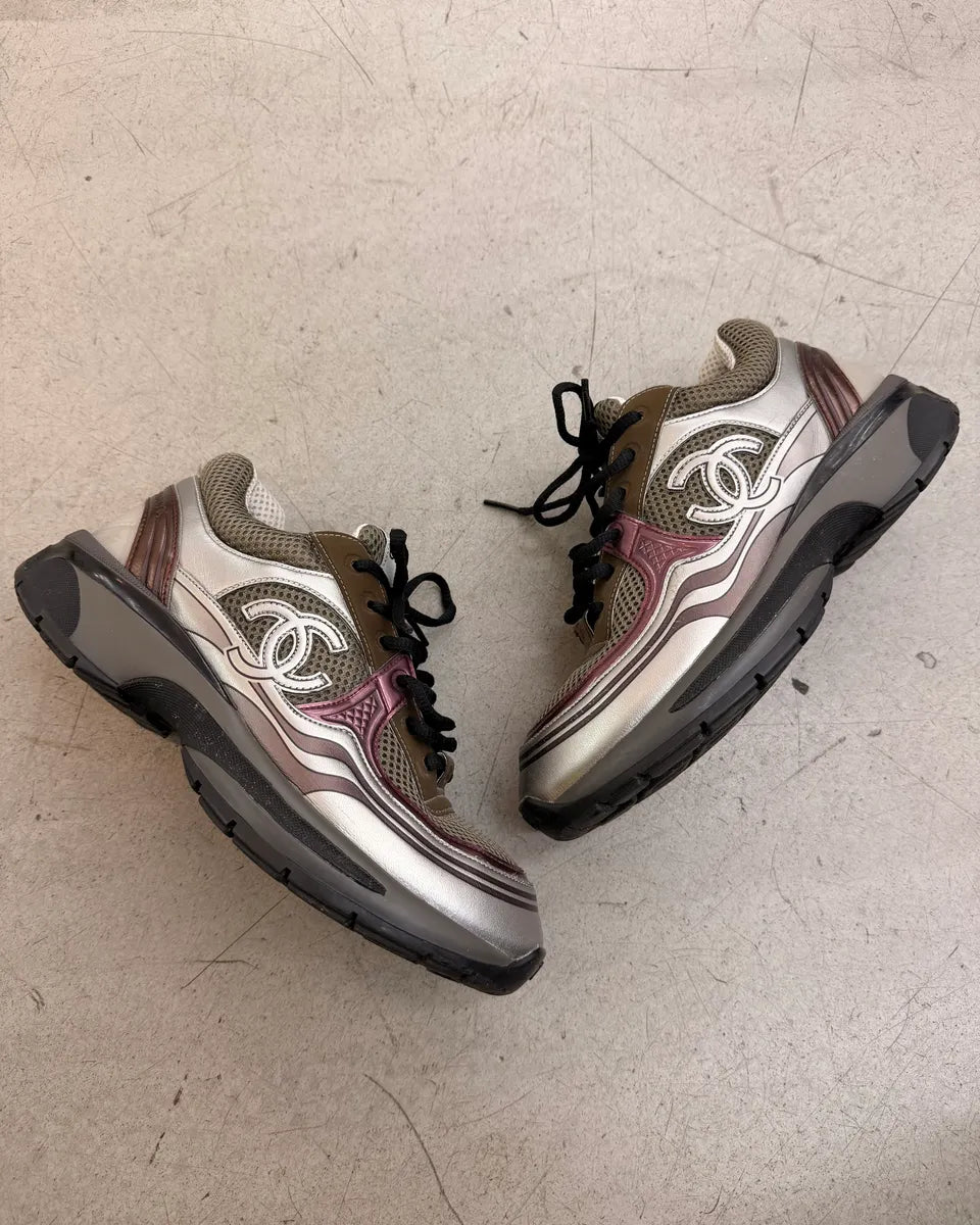 SS2021 Chanel Multicolor Laminated Calfskin CC Runners Sneakers ythKmff 3