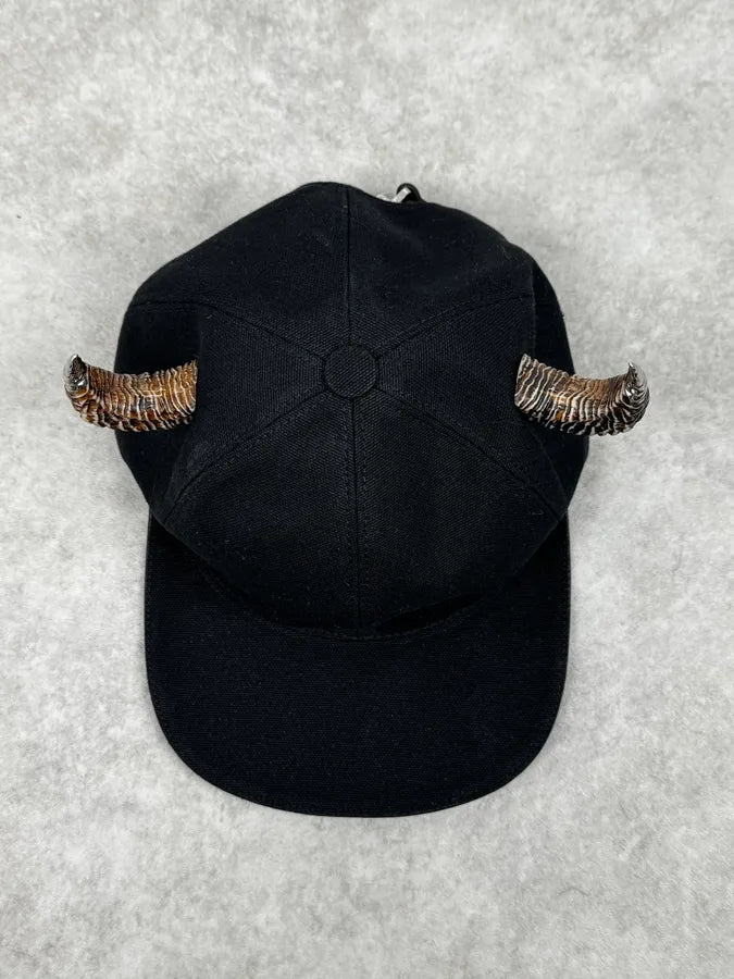 SS2021 Givenchy Horned Black Flat Cap by Matthew Williams hdqQLHS 4