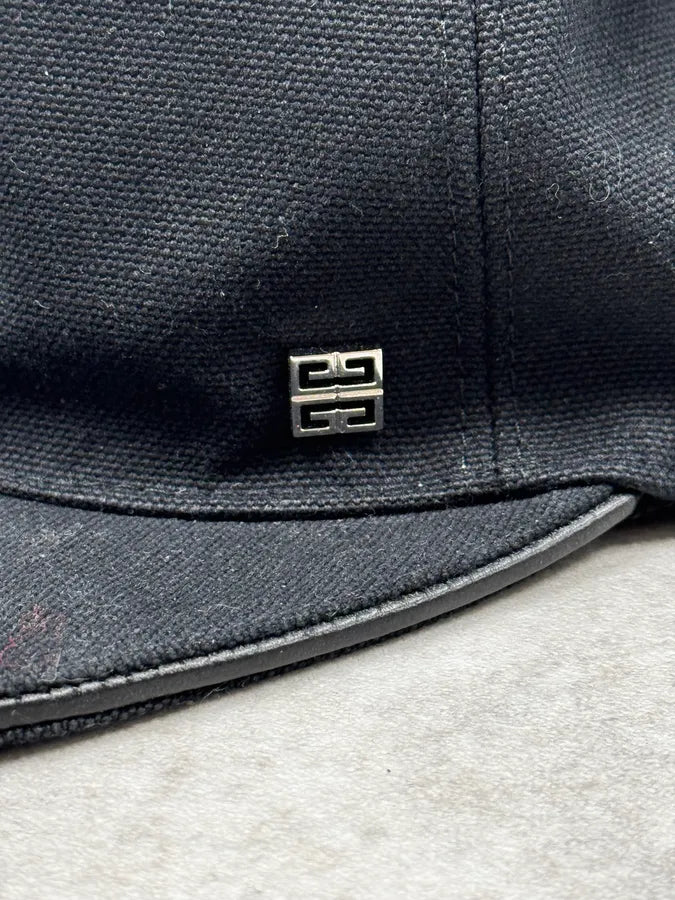 SS2021 Givenchy Horned Black Flat Cap by Matthew Williams hdqQLHS 8