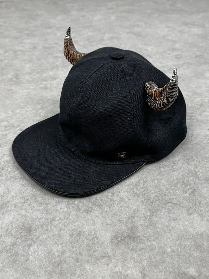 SS2021 Givenchy Horned Black Flat Cap by Matthew Williams hdqQLHS 3