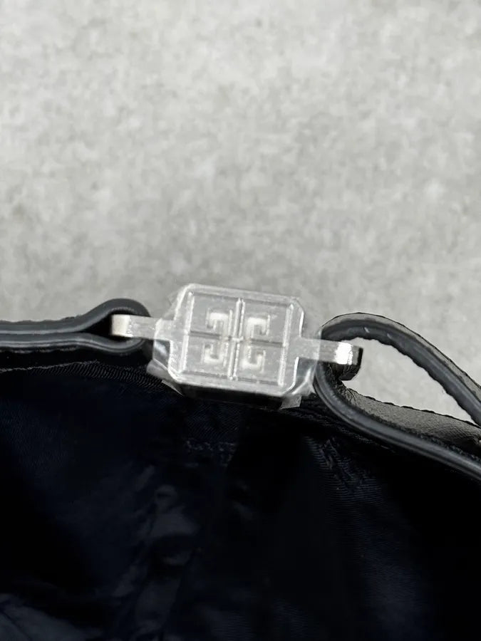 SS2021 Givenchy Horned Black Flat Cap by Matthew Williams hdqQLHS 11