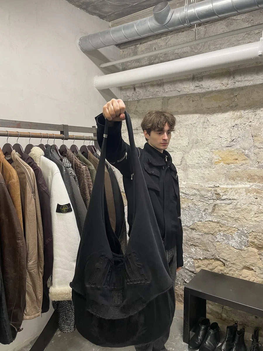 SS2022 Black Givenchy Handle Shoulder Bag gQmVVrt 1