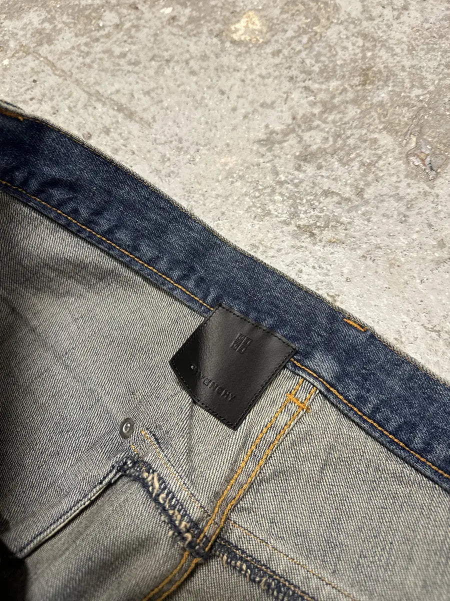 SS2022 Givenchy Faded Regular Denim Jeans by Matthew Williams (L) svzvacW 10