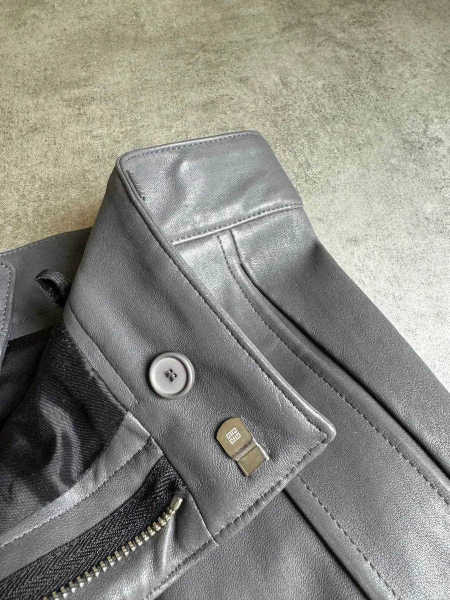 SS2023 Givenchy 1/1 Sample Grey Leather Brut Cargo Shorts qbvdEHt 10
