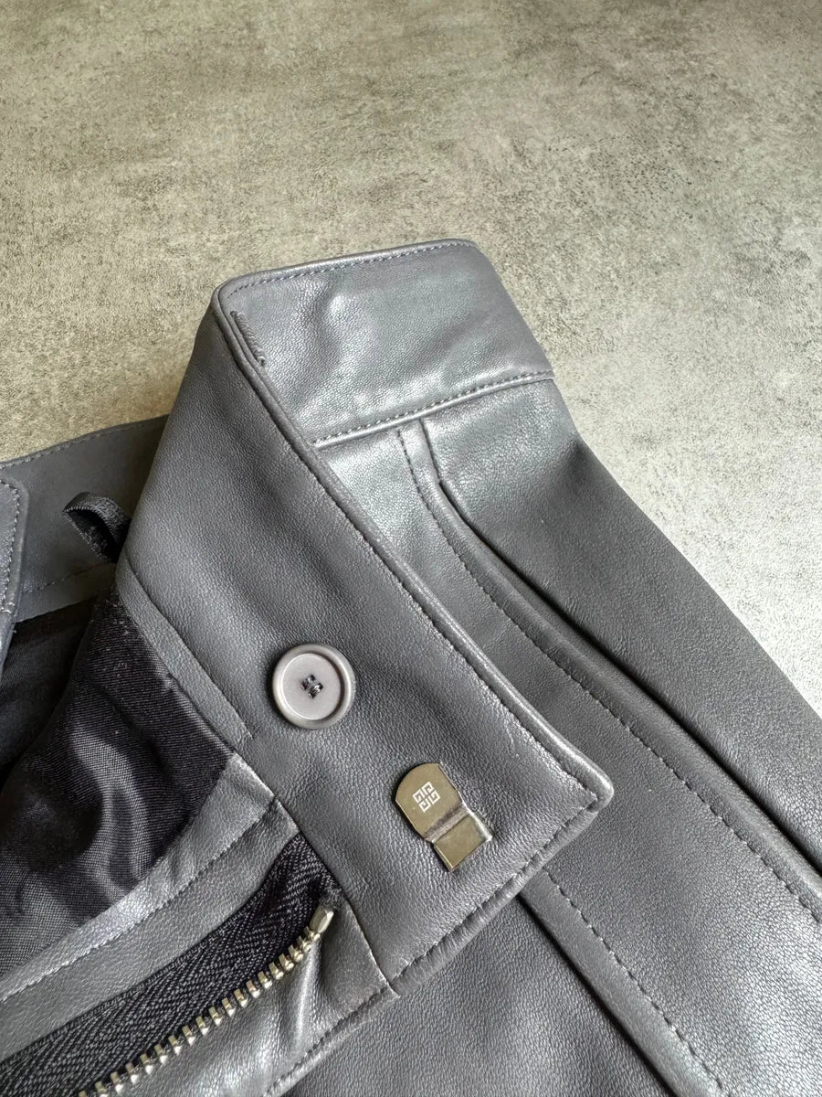 SS2023 Givenchy 1/1 Sample Grey Leather Brut Cargo Shorts qbvdEHt 10