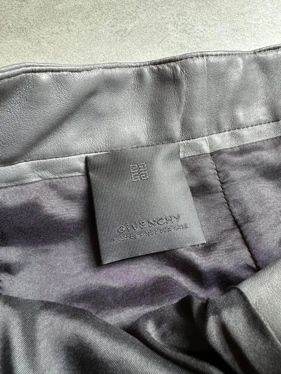 SS2023 Givenchy 1/1 Sample Grey Leather Brut Cargo Shorts qbvdEHt 11