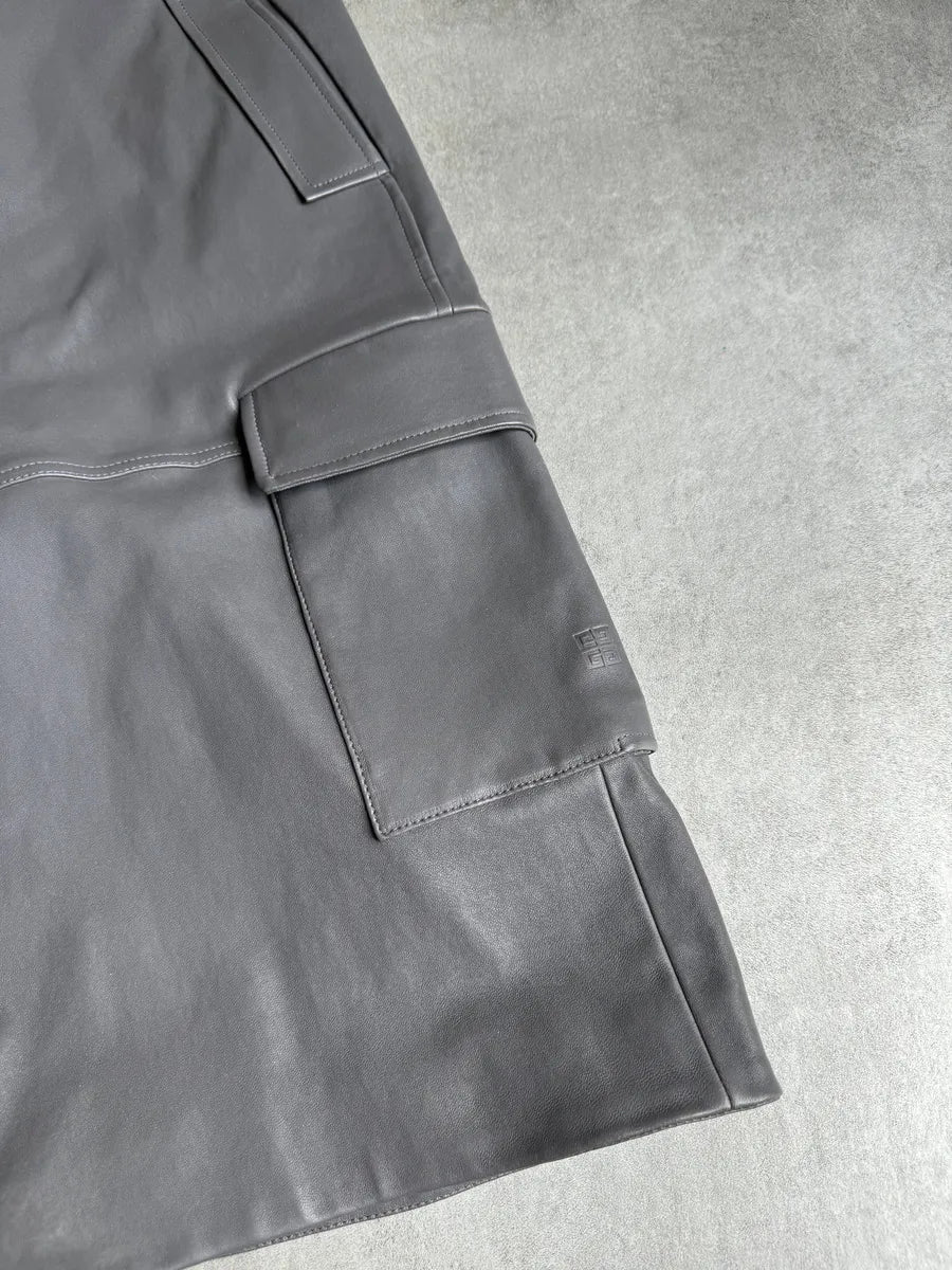 SS2023 Givenchy 1/1 Sample Grey Leather Brut Cargo Shorts qbvdEHt 8