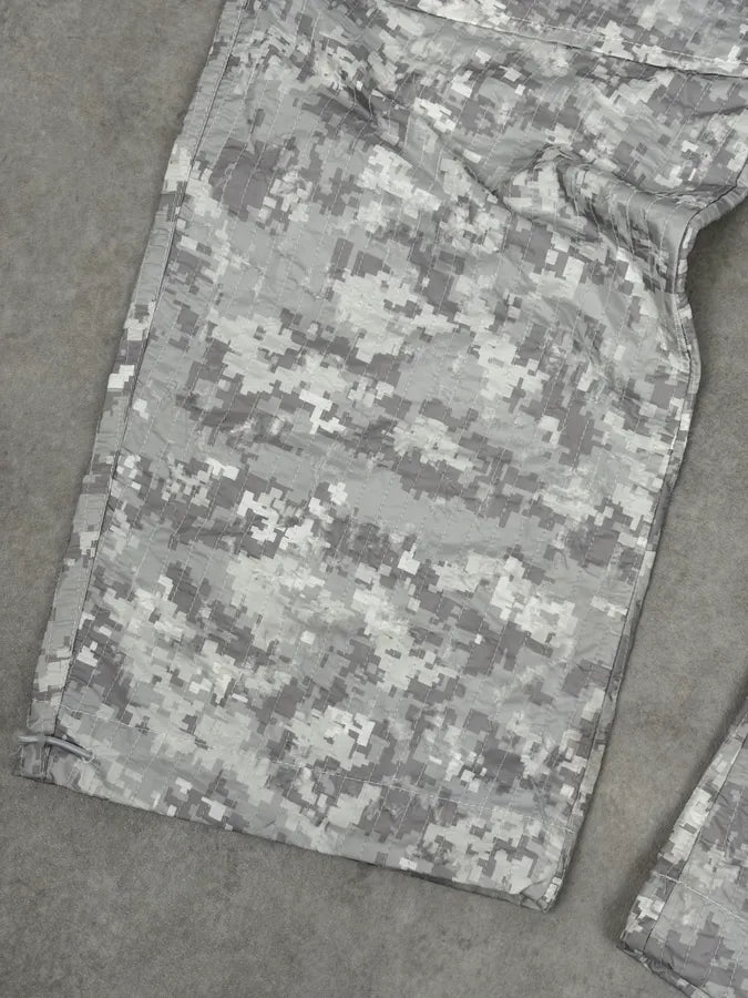 SS2023 Givenchy Camo White Distressed Cargo Pants rAIuIdx 10