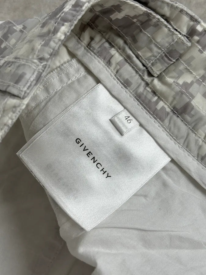 SS2023 Givenchy Camo White Distressed Cargo Pants rAIuIdx 12