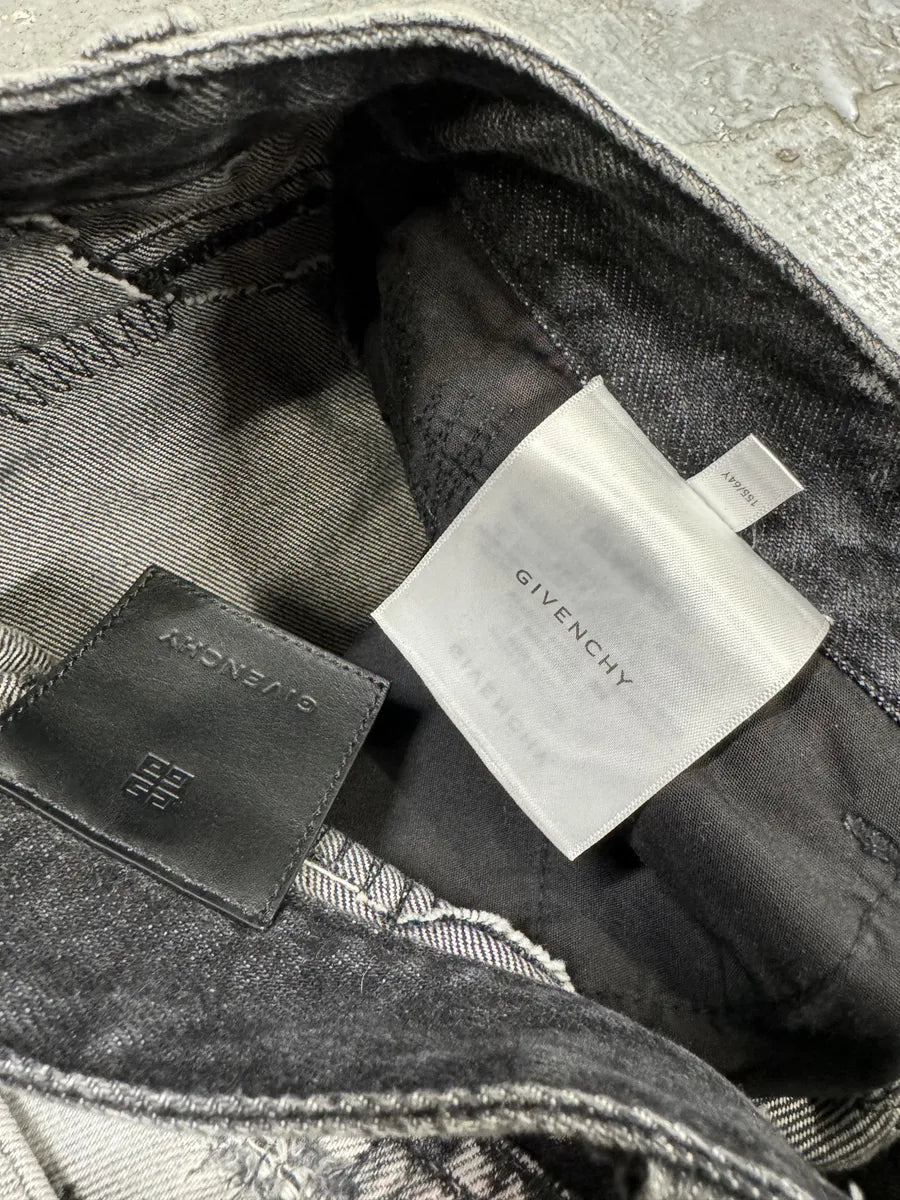 SS2023 Givenchy Cotton Italian Distressed Denim Jeans pRuaXgH 6