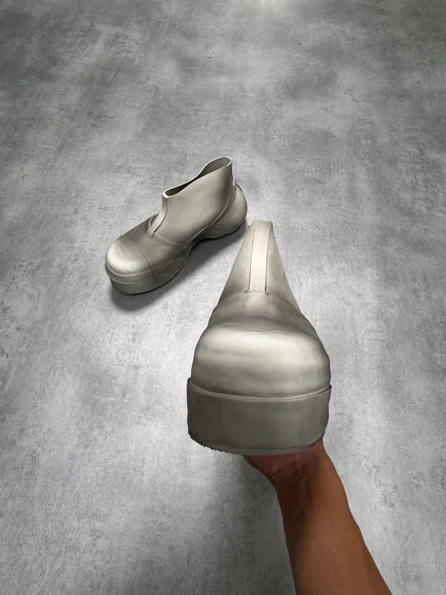 SS2023 Givenchy Dust Show Rubber Rain Low Boots MXqaFBb 3