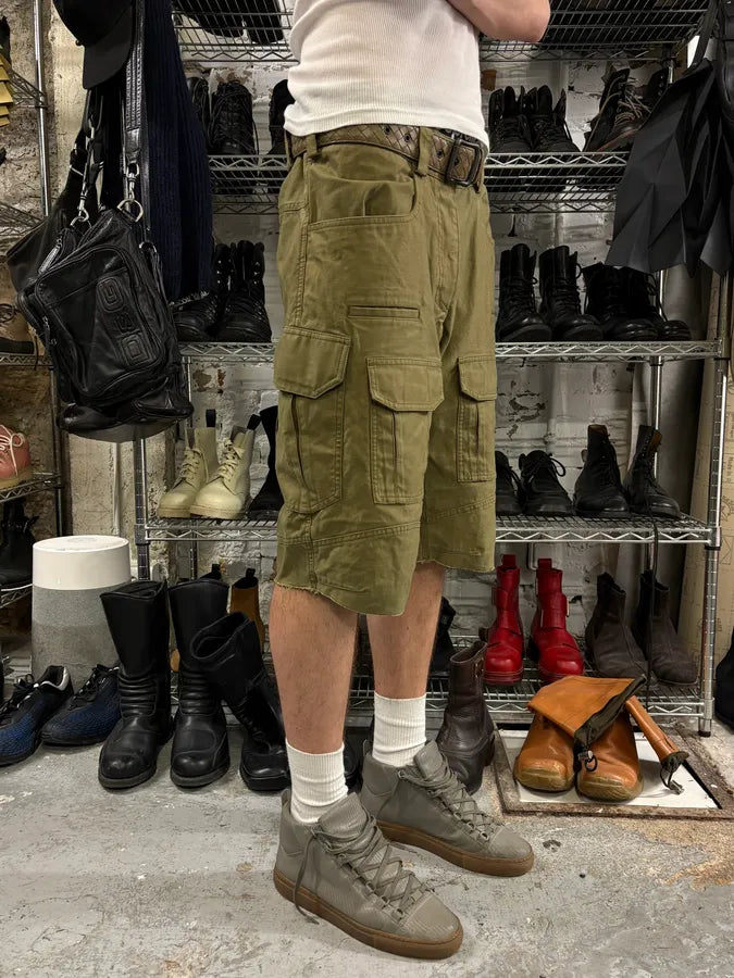 SS2023 Givenchy Olive Cargo Bermuda Shorts (L) qTfVBGW 2