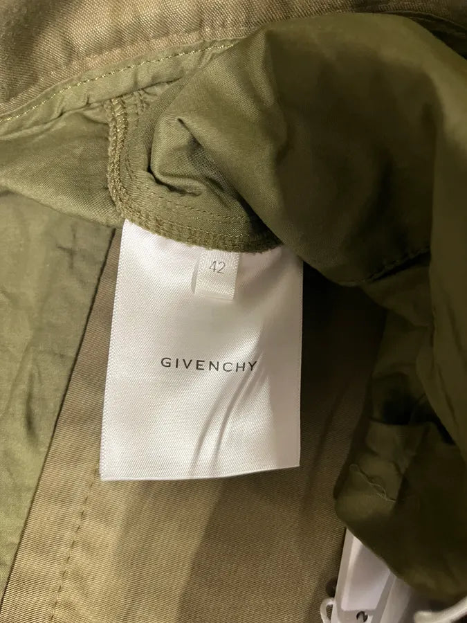 SS2023 Givenchy Olive Cargo Bermuda Shorts (L) qTfVBGW 8