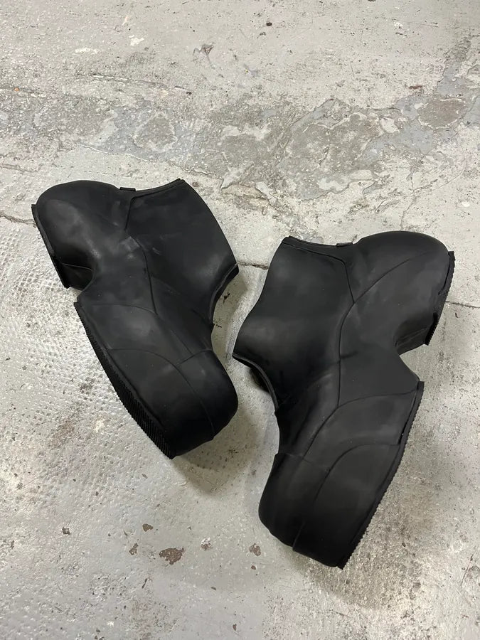 SS2023 Givenchy Show Rubber Rain Mid Boots eAxMuQh 2