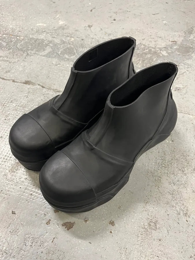 SS2023 Givenchy Show Rubber Rain Mid Boots eAxMuQh 4