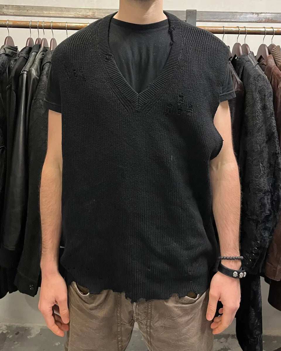 SS2023 Maison Margiela Distressed V Neck Black Sweater AfWBkxS 1