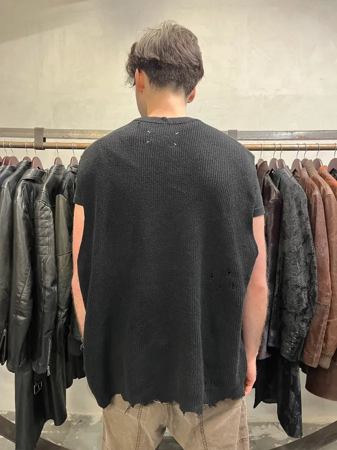 SS2023 Maison Margiela Distressed V Neck Black Sweater AfWBkxS 4