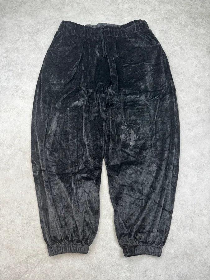 SS2024 Givenchy Black Velvet Cozy Sweatpants TVMMKMu 3