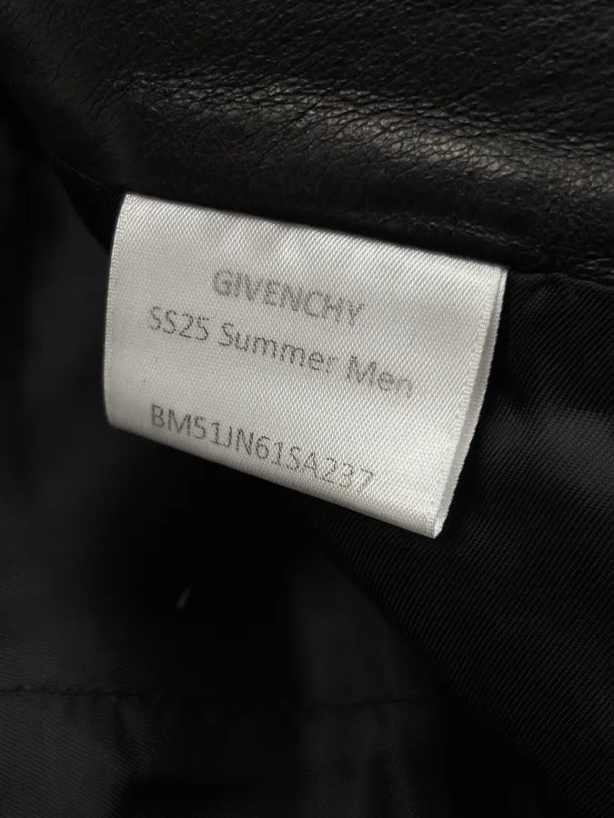 SS2025 Givenchy Sample Brown & White Faux Fur Cow Print Shorts gpdVZZa 12