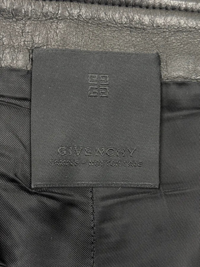 SS2025 Givenchy Sample Brown & White Faux Fur Cow Print Shorts gpdVZZa 11