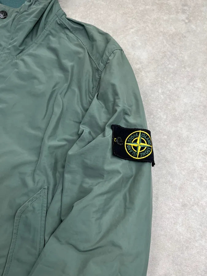 Stone Island Green Nylon Micro Reps Cargo Light Jacket KXYxXej 8