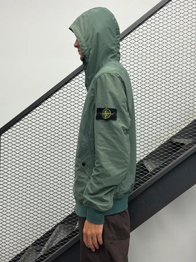 Stone Island Green Nylon Micro Reps Cargo Light Jacket KXYxXej 4
