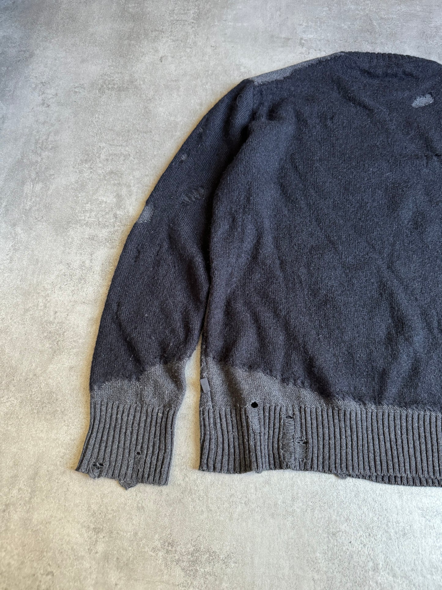 AW2018 Diesel Grey & Black Distressed Sweater (M) - 7